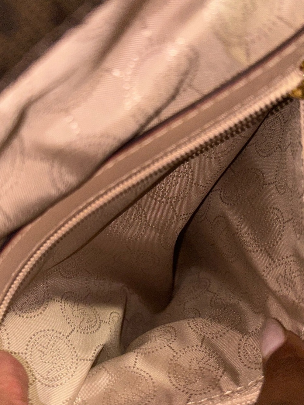 Michael Kors Brown Signature Jet Set Tote - Picture 11 of 16